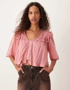 Free People Luna Cropped Boho Blouse In Pink For Women Mauve Glow